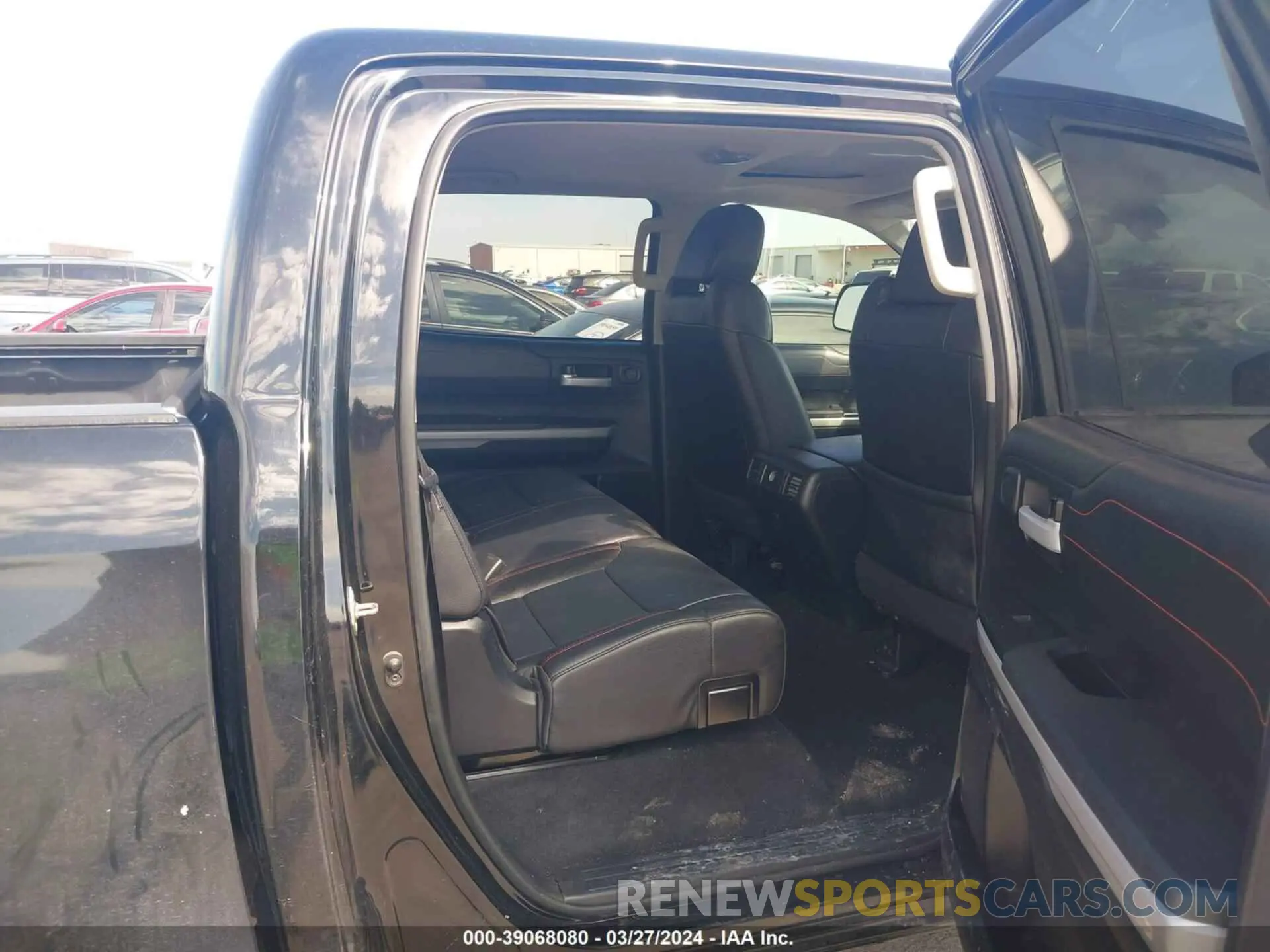 8 fotografías del automóvil dañado 5TFDY5F12KX859477 TOYOTA TUNDRA 2019