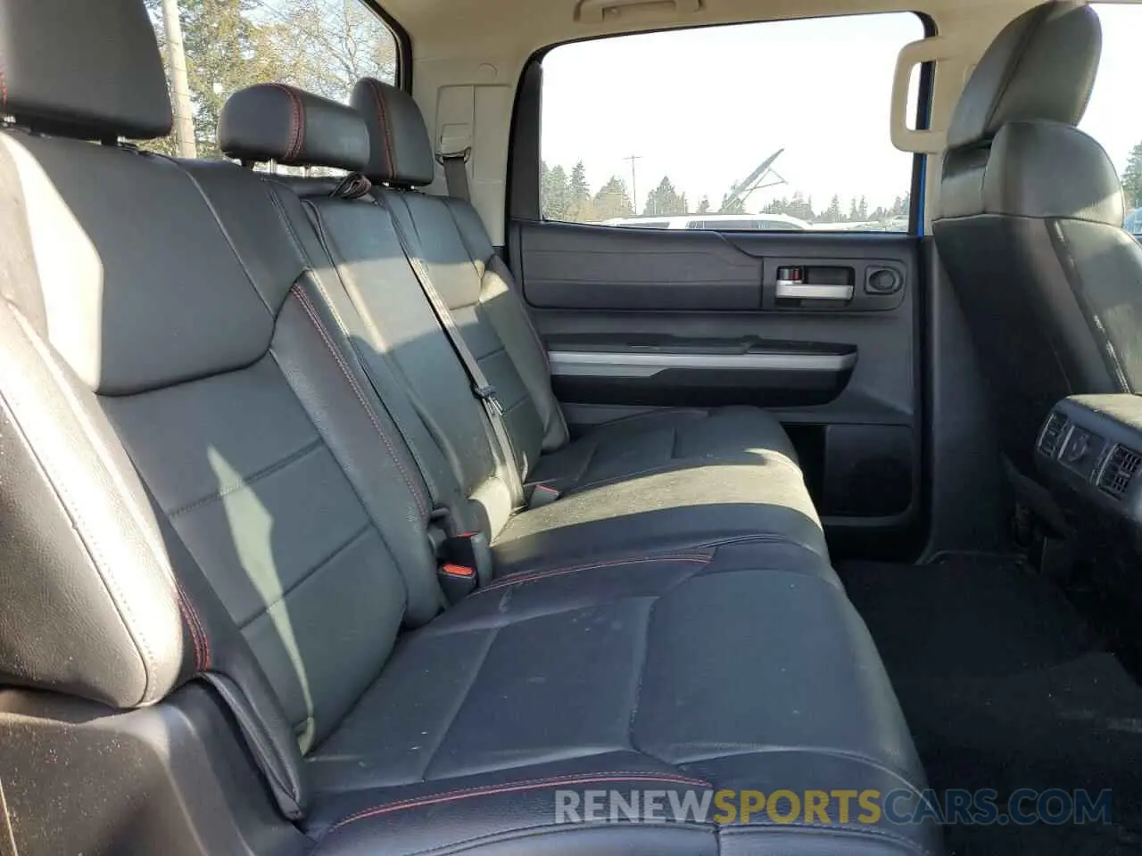 10 fotografías del automóvil dañado 5TFDY5F13KX817710 TOYOTA TUNDRA 2019