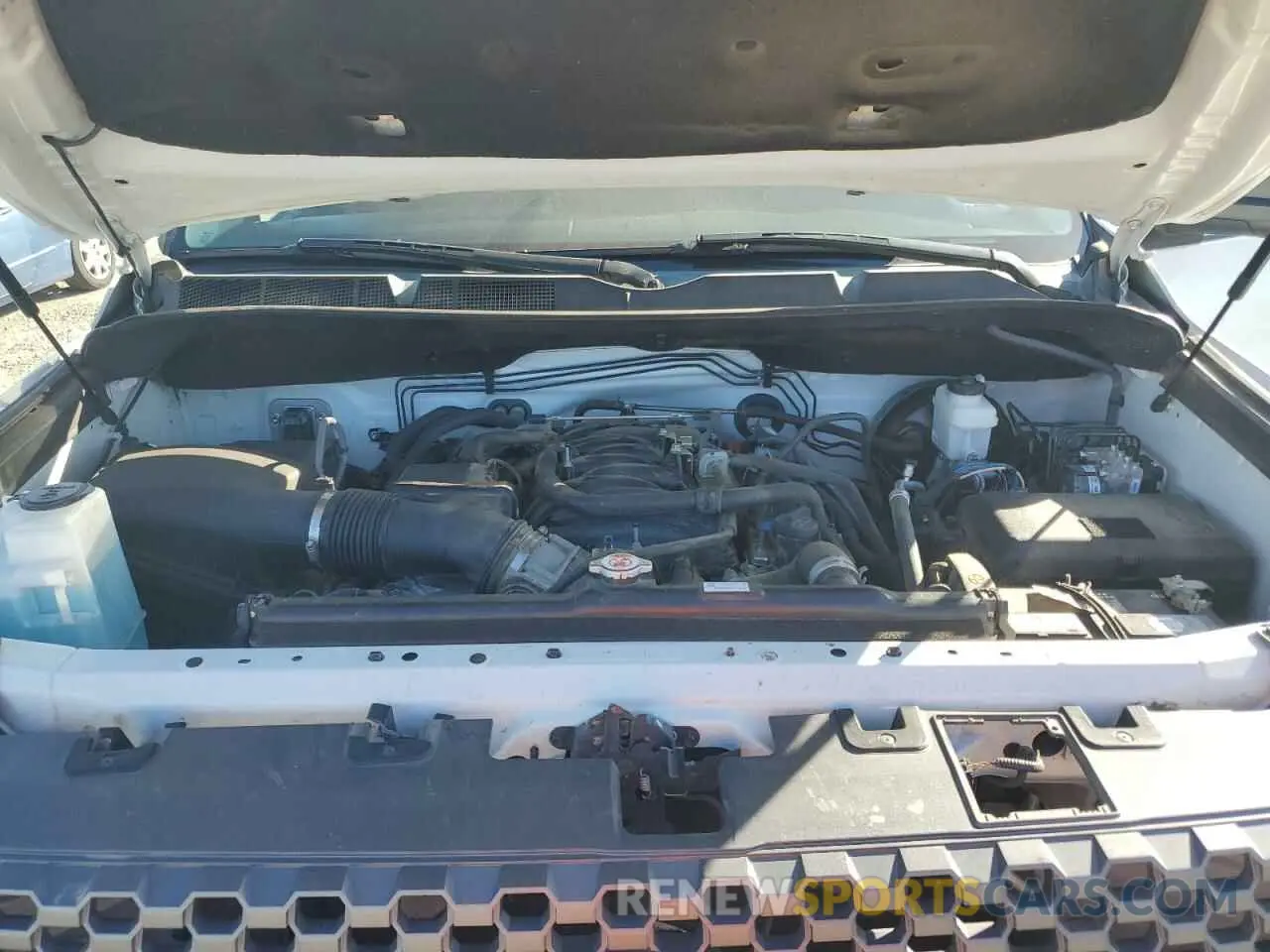 11 fotografías del automóvil dañado 5TFDY5F13KX827914 TOYOTA TUNDRA 2019