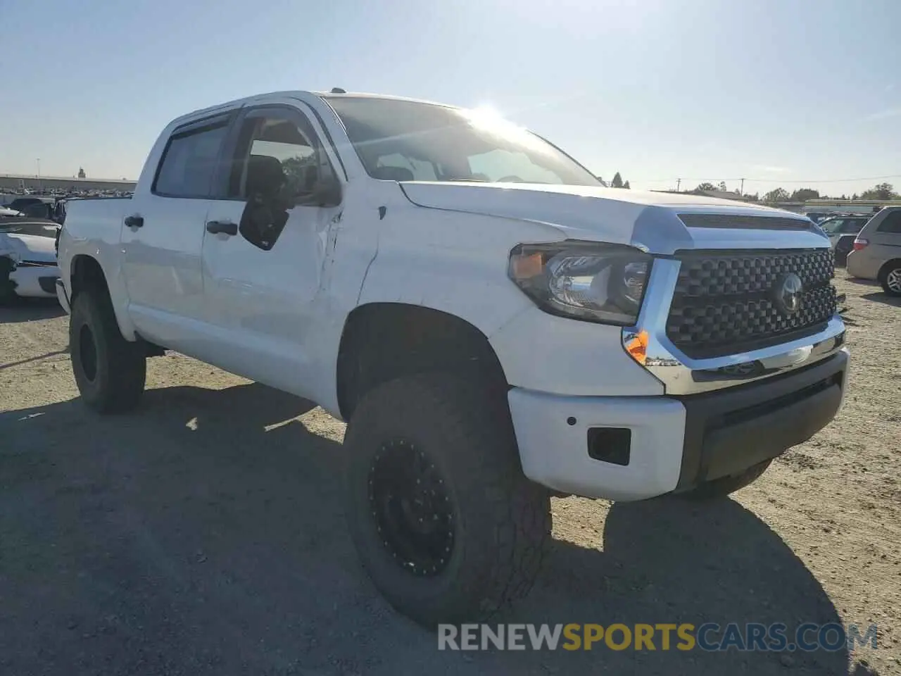 4 fotografías del automóvil dañado 5TFDY5F13KX827914 TOYOTA TUNDRA 2019