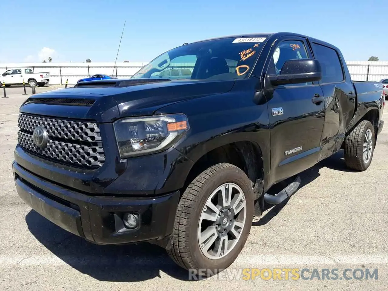 2 fotografías del automóvil dañado 5TFDY5F14KX827193 TOYOTA TUNDRA 2019