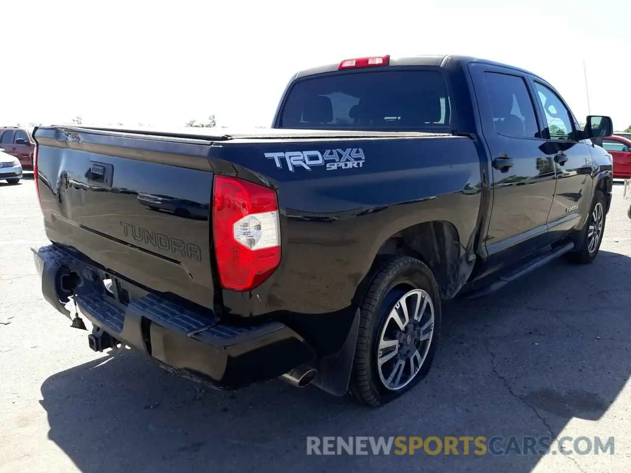 4 fotografías del automóvil dañado 5TFDY5F14KX827193 TOYOTA TUNDRA 2019