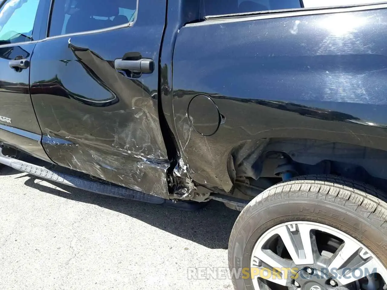 9 fotografías del automóvil dañado 5TFDY5F14KX827193 TOYOTA TUNDRA 2019