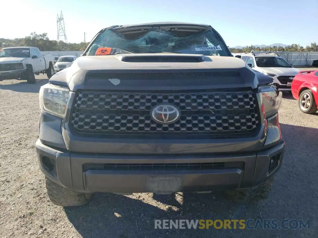 5 fotografías del automóvil dañado 5TFDY5F14KX830028 TOYOTA TUNDRA 2019