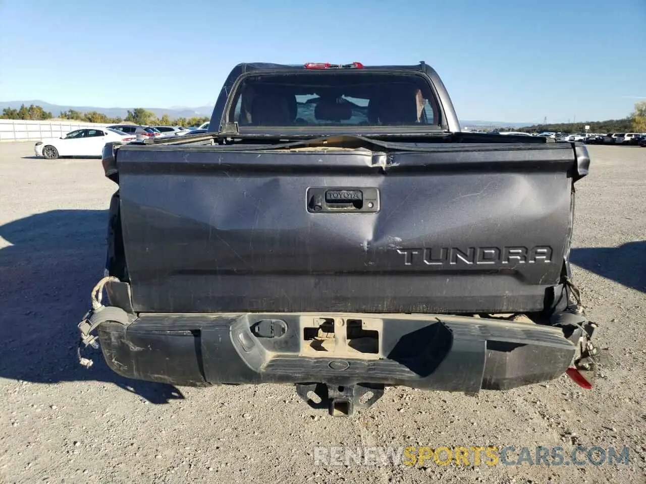 6 fotografías del automóvil dañado 5TFDY5F14KX830028 TOYOTA TUNDRA 2019