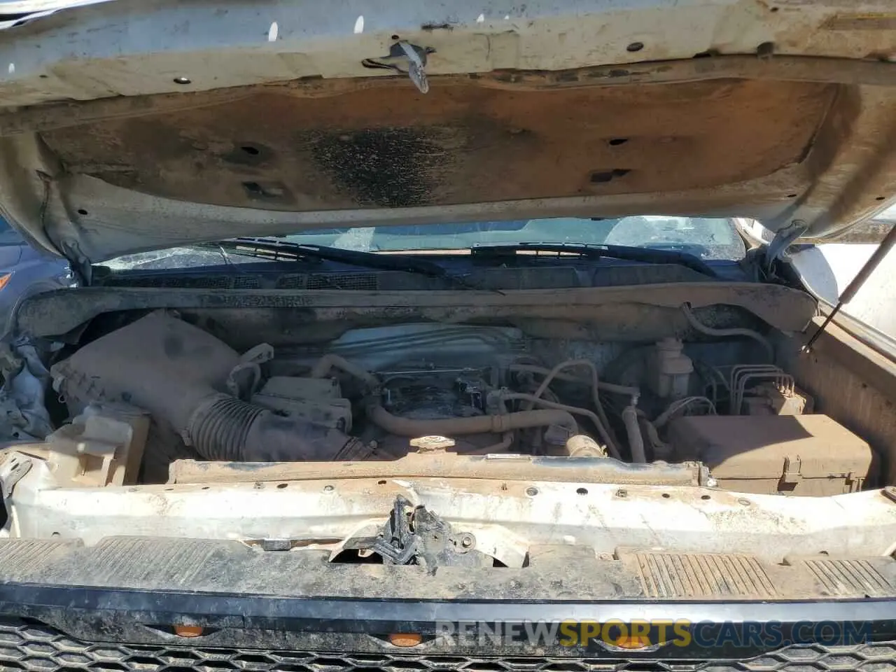11 fotografías del automóvil dañado 5TFDY5F15KX816946 TOYOTA TUNDRA 2019