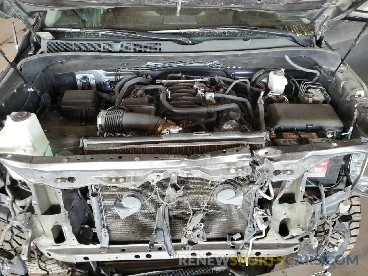 11 fotografías del automóvil dañado 5TFDY5F16KX829396 TOYOTA TUNDRA 2019