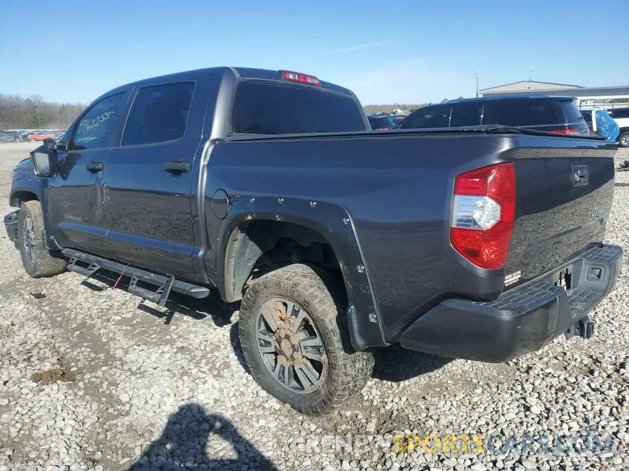 2 fotografías del automóvil dañado 5TFDY5F17KX817337 TOYOTA TUNDRA 2019