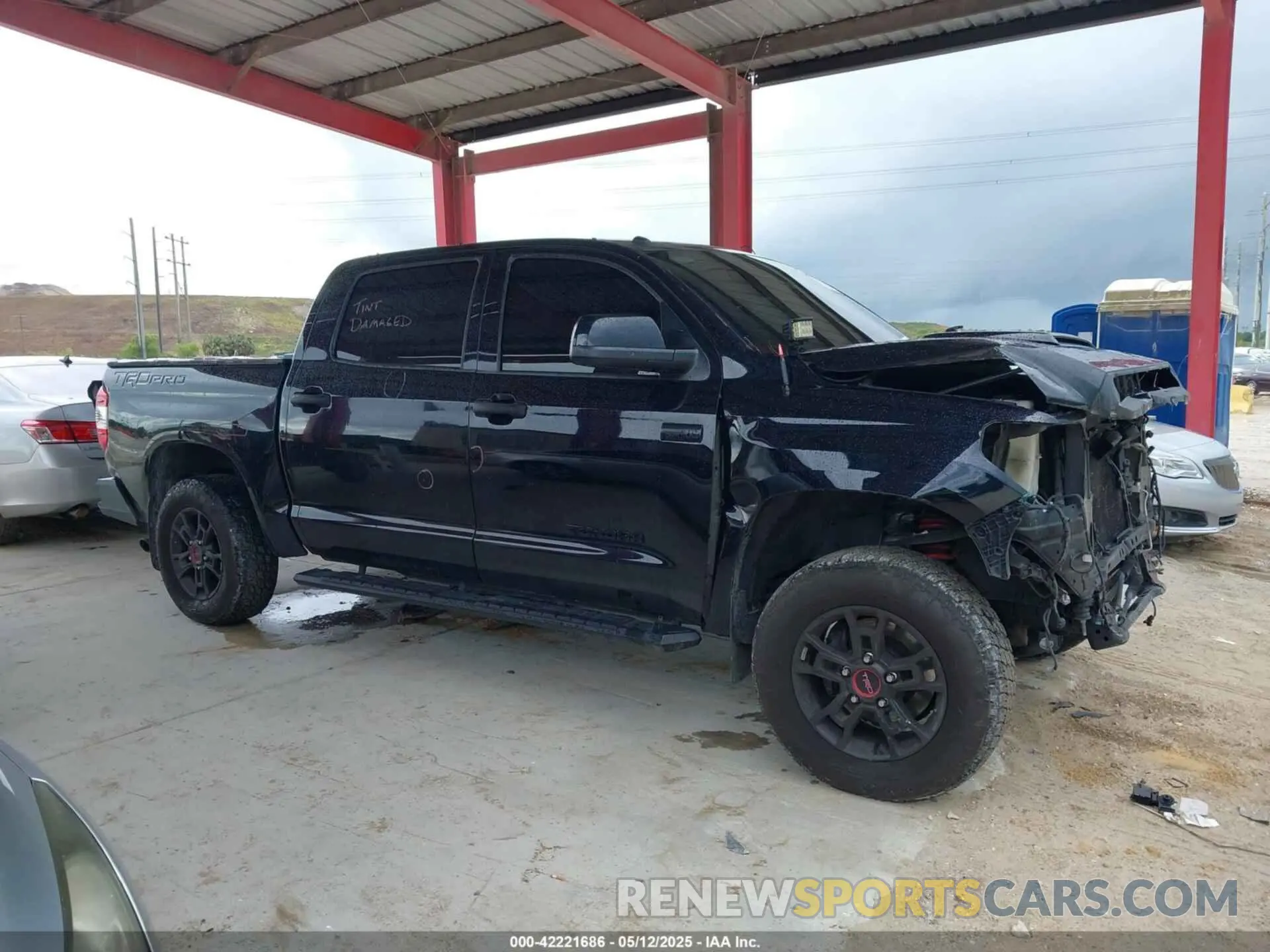 13 fotografías del automóvil dañado 5TFDY5F19KX833684 TOYOTA TUNDRA 2019