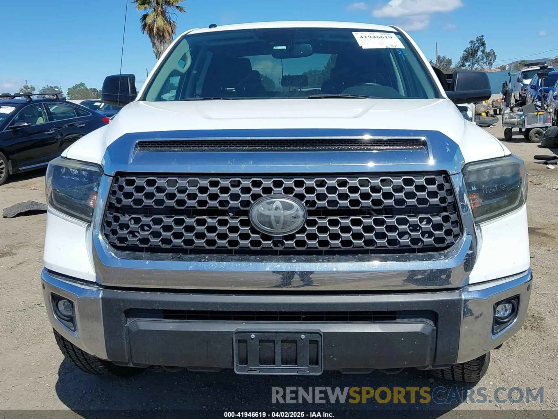 12 fotografías del automóvil dañado 5TFDY5F19KX839419 TOYOTA TUNDRA 2019