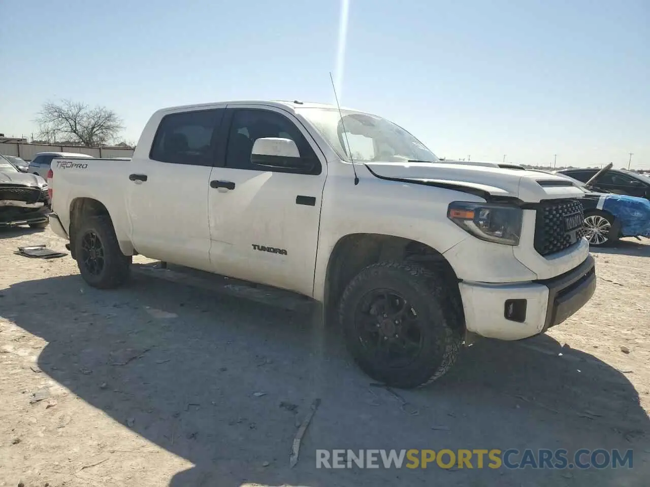 4 fotografías del automóvil dañado 5TFDY5F1XKX861476 TOYOTA TUNDRA 2019