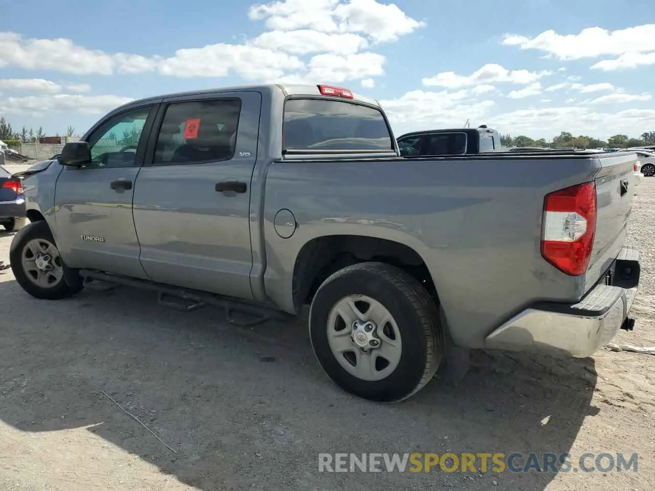 2 fotografías del automóvil dañado 5TFEM5F10KX141846 TOYOTA TUNDRA 2019