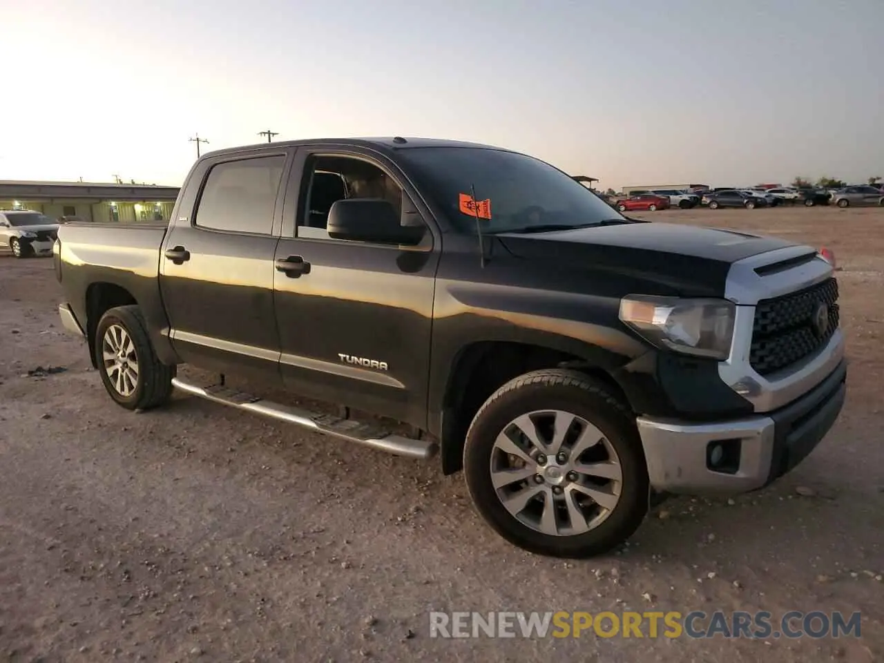 4 fotografías del automóvil dañado 5TFEM5F11KX139703 TOYOTA TUNDRA 2019