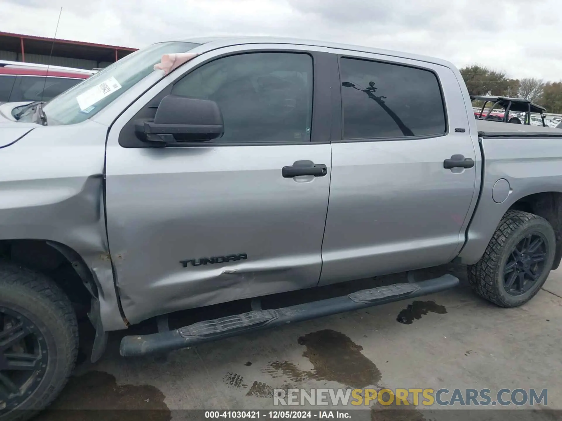 14 fotografías del automóvil dañado 5TFEM5F16KX144315 TOYOTA TUNDRA 2019