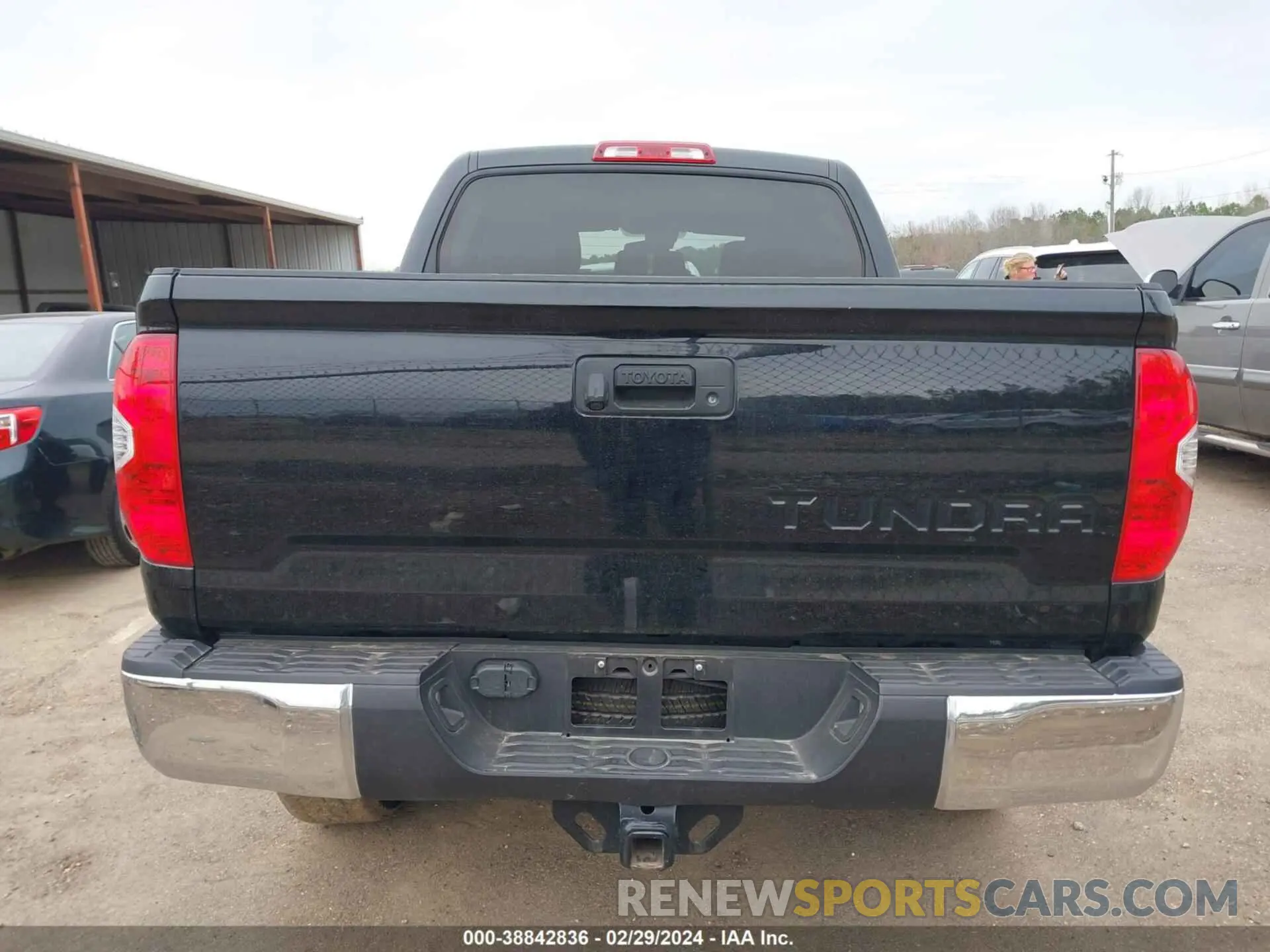 16 fotografías del automóvil dañado 5TFEM5F17KX140127 TOYOTA TUNDRA 2019