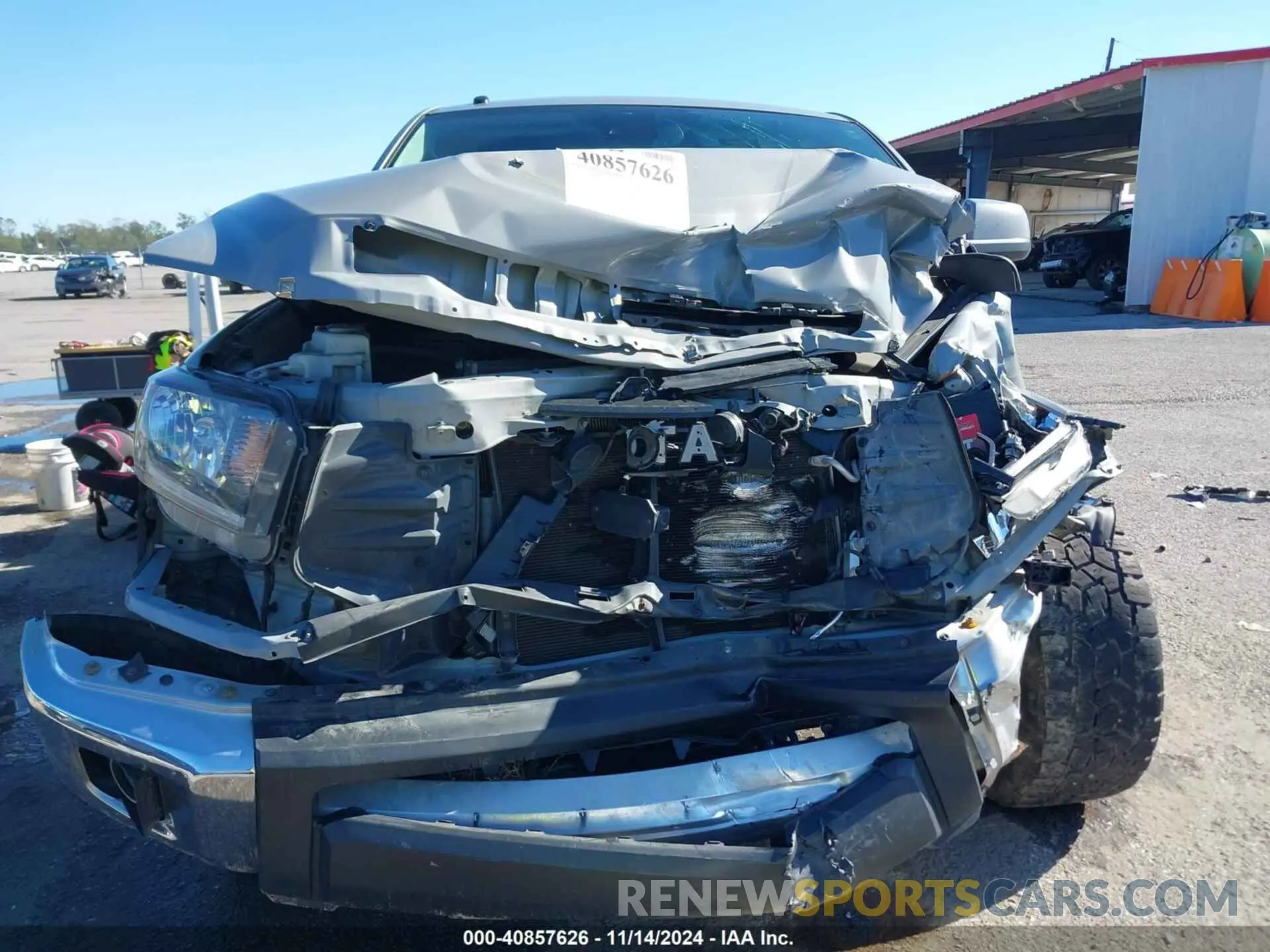 12 fotografías del automóvil dañado 5TFEY5F10KX251624 TOYOTA TUNDRA 2019