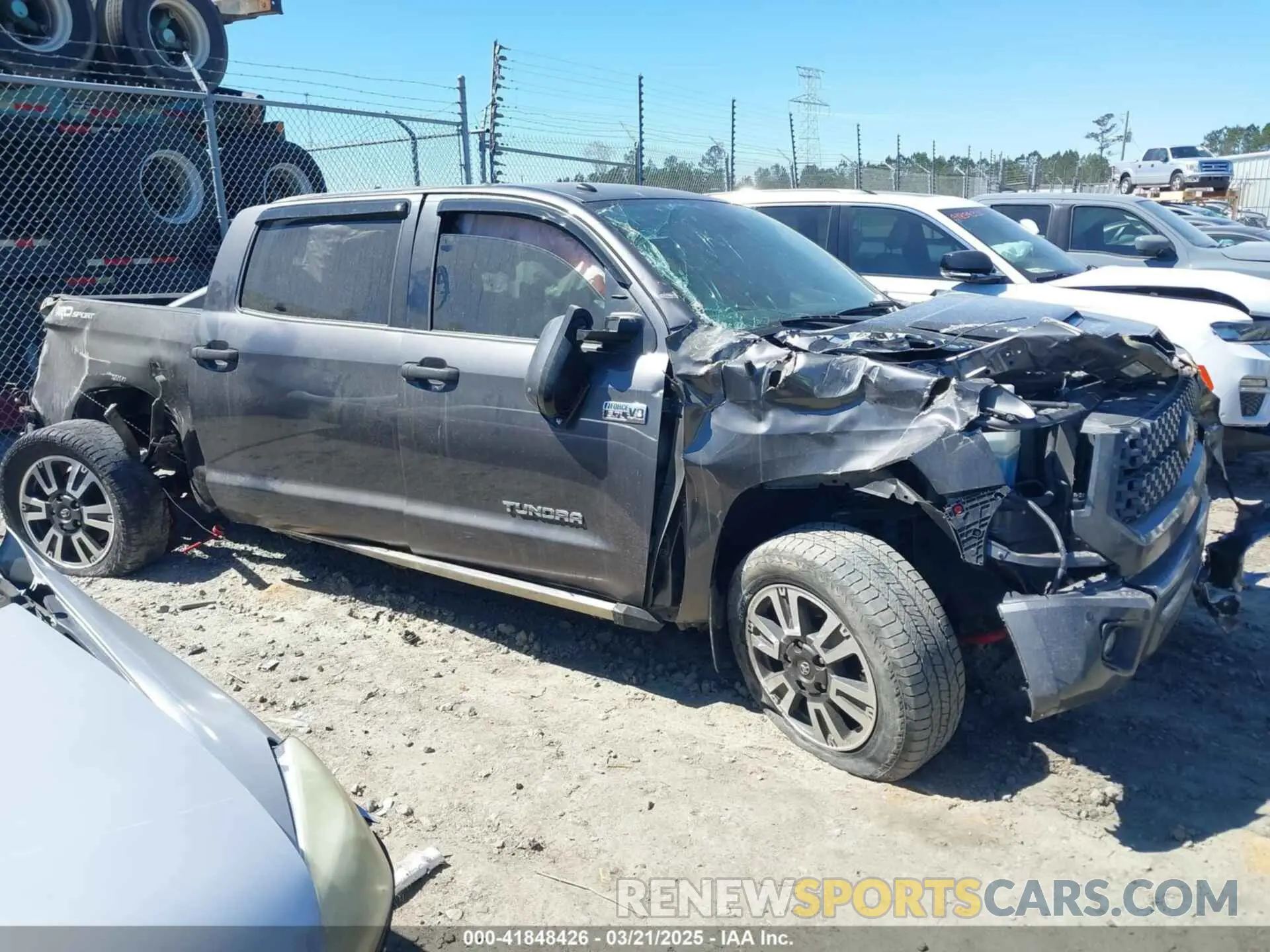 12 fotografías del automóvil dañado 5TFEY5F12KX244156 TOYOTA TUNDRA 2019