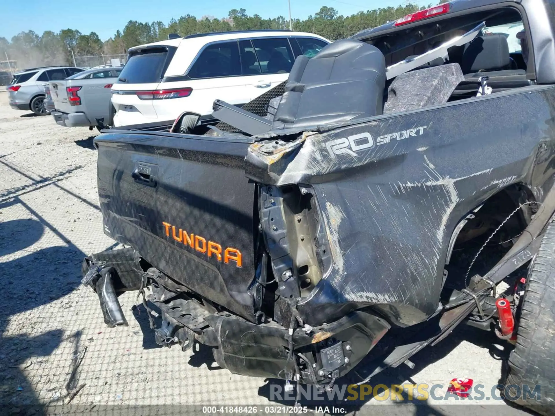 15 fotografías del automóvil dañado 5TFEY5F12KX244156 TOYOTA TUNDRA 2019
