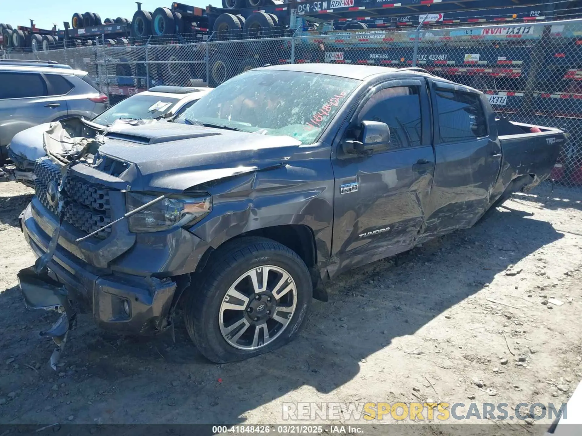 2 fotografías del automóvil dañado 5TFEY5F12KX244156 TOYOTA TUNDRA 2019