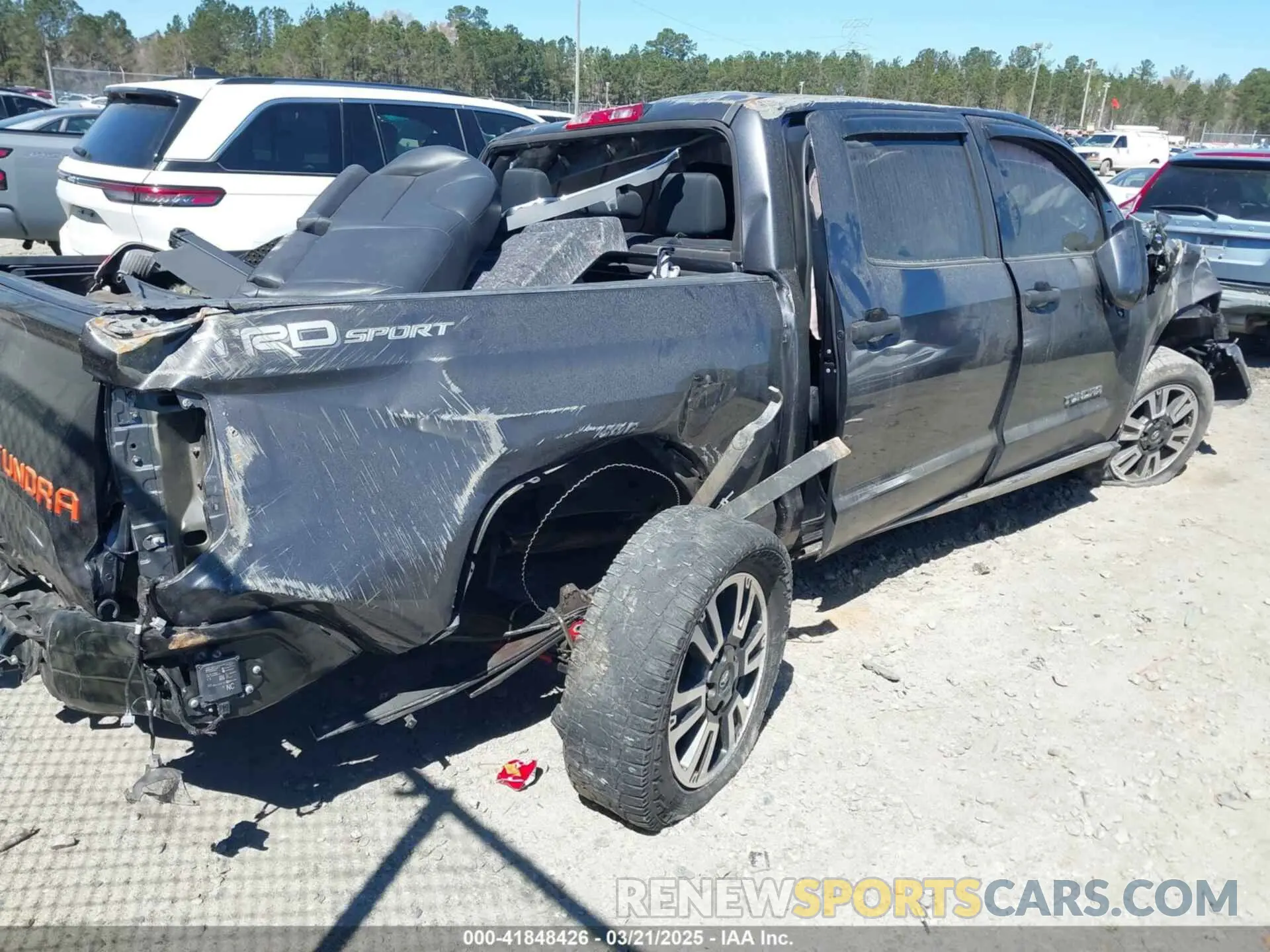 4 fotografías del automóvil dañado 5TFEY5F12KX244156 TOYOTA TUNDRA 2019