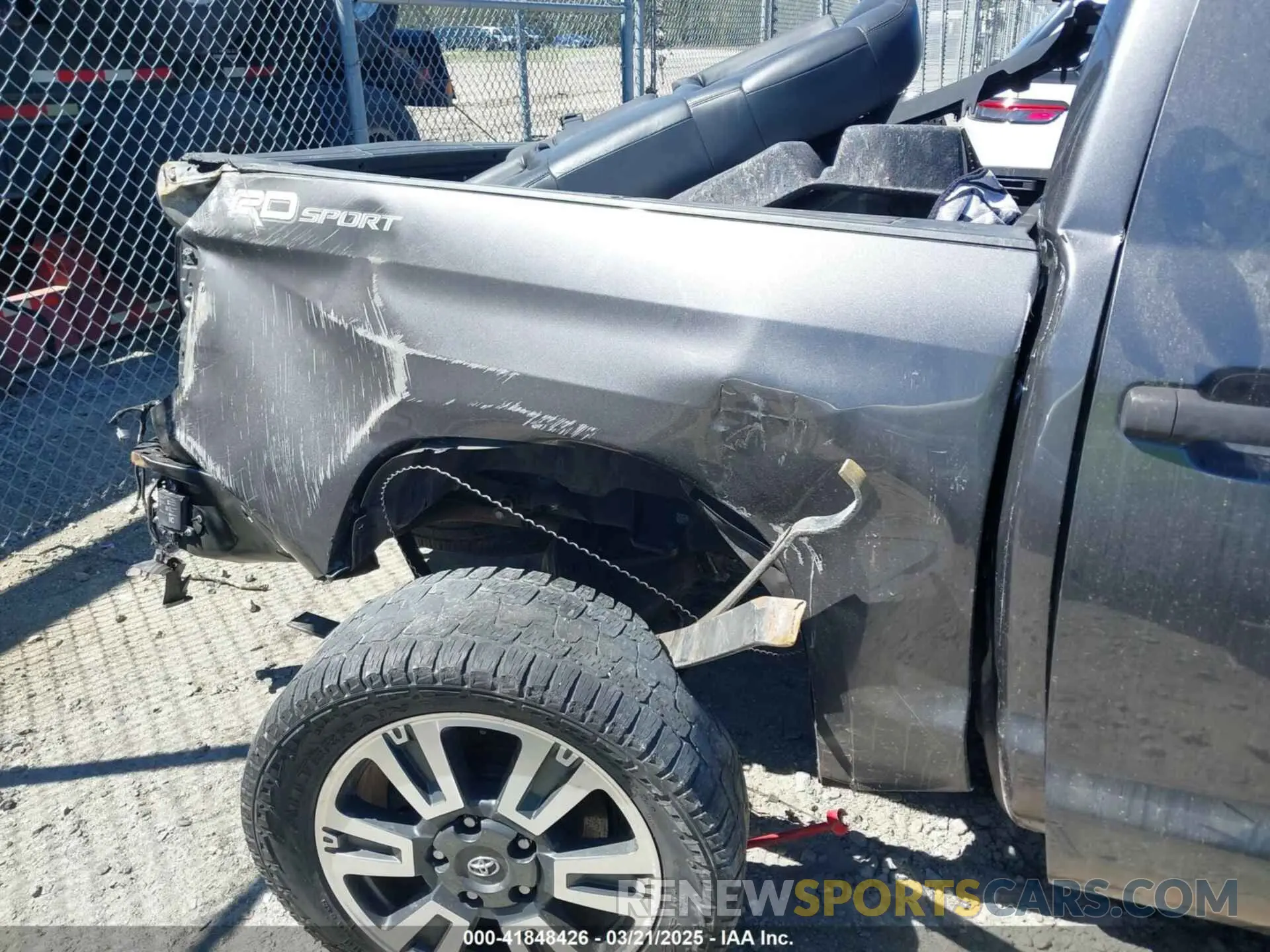 6 fotografías del automóvil dañado 5TFEY5F12KX244156 TOYOTA TUNDRA 2019