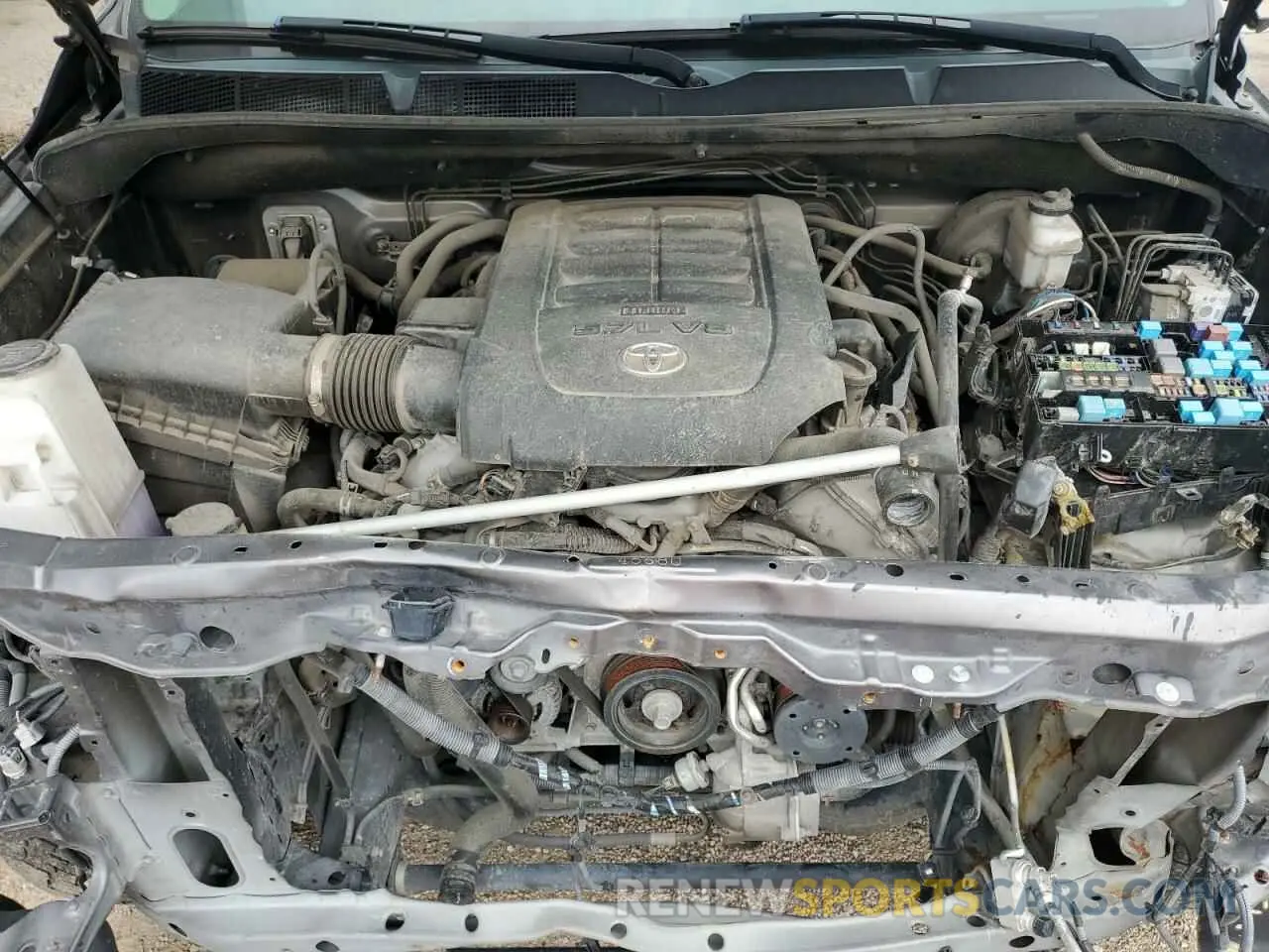 11 fotografías del automóvil dañado 5TFEY5F15KX249108 TOYOTA TUNDRA 2019