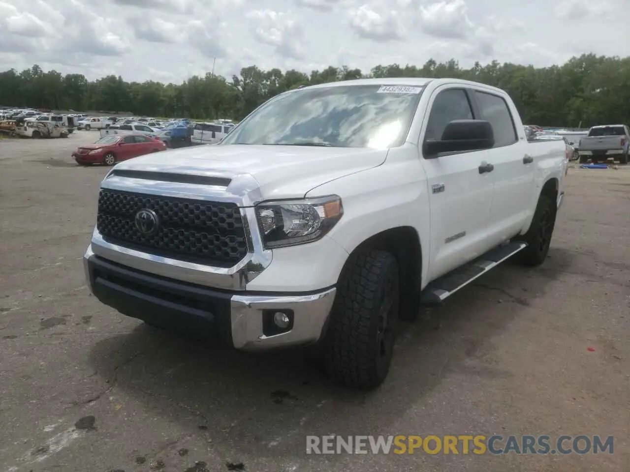 2 fotografías del automóvil dañado 5TFEY5F18KX248292 TOYOTA TUNDRA 2019