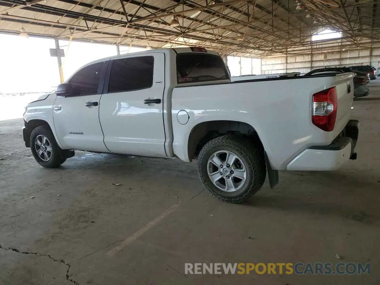 2 fotografías del automóvil dañado 5TFEY5F1XKX254594 TOYOTA TUNDRA 2019