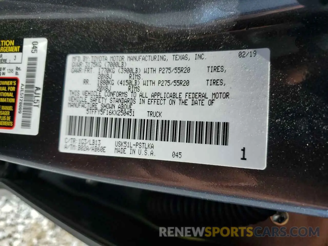 13 fotografías del automóvil dañado 5TFFY5F16KX250451 TOYOTA TUNDRA 2019
