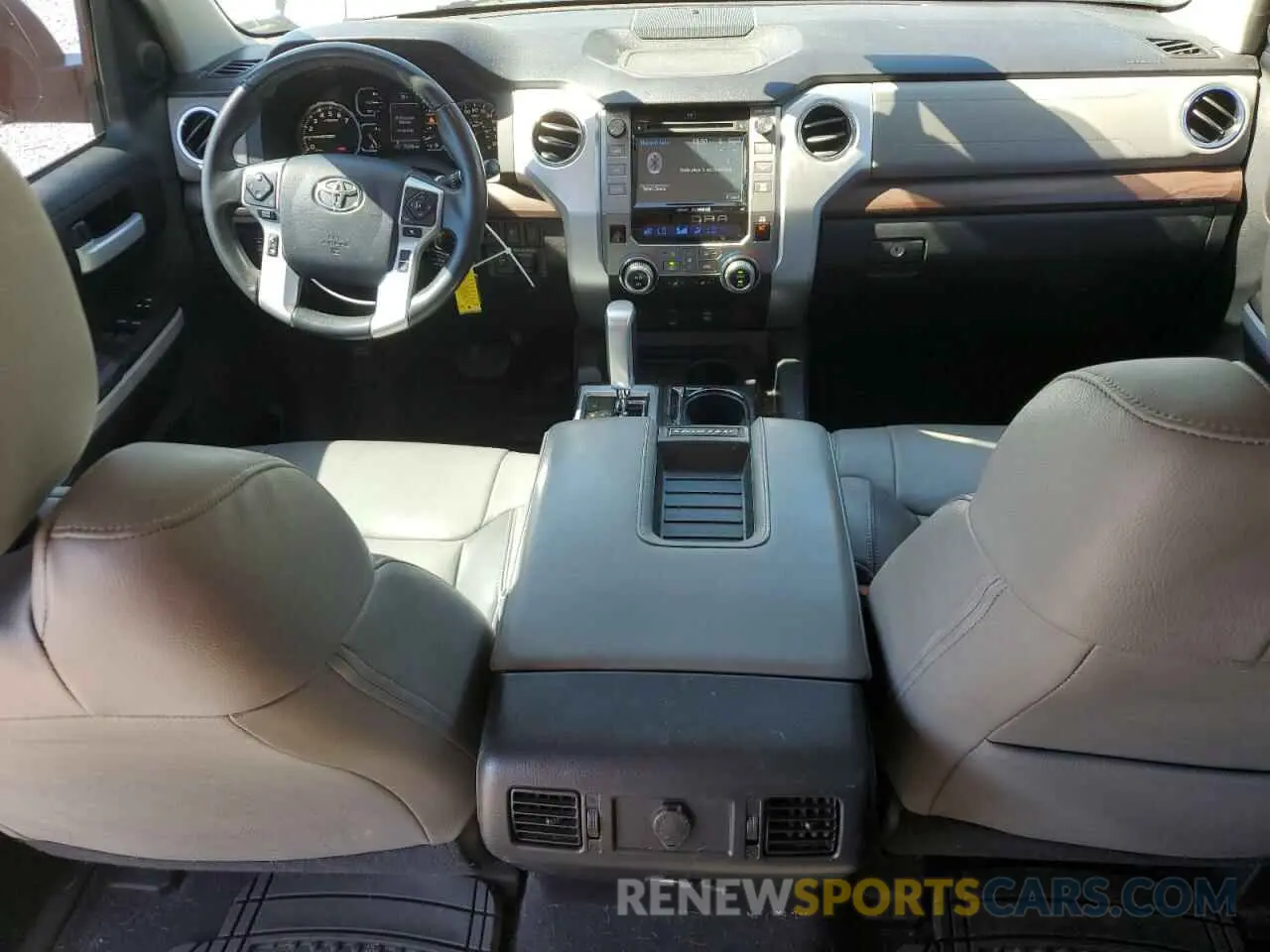 8 fotografías del automóvil dañado 5TFFY5F16KX250451 TOYOTA TUNDRA 2019