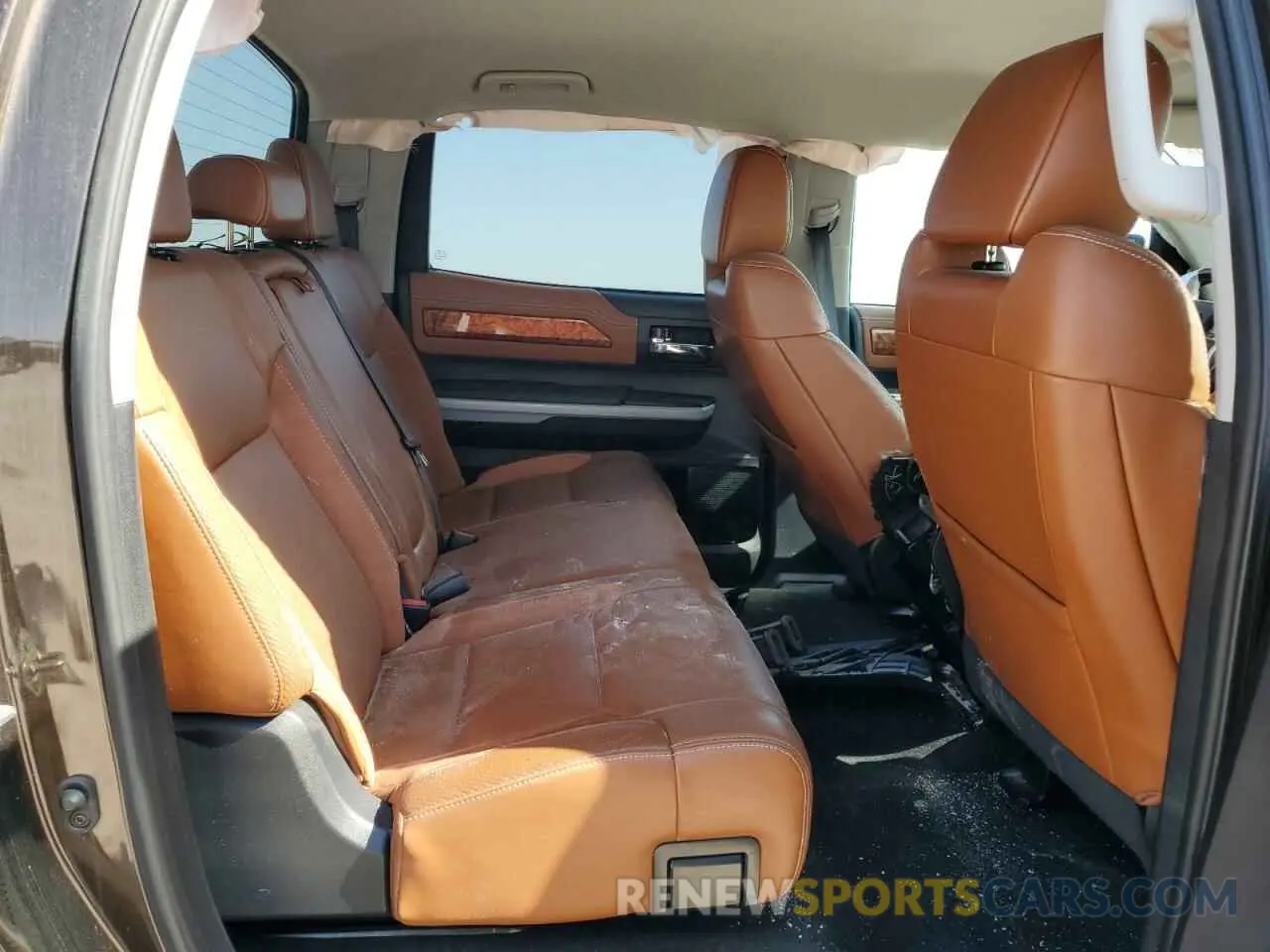 10 fotografías del automóvil dañado 5TFGY5F16KX248932 TOYOTA TUNDRA 2019