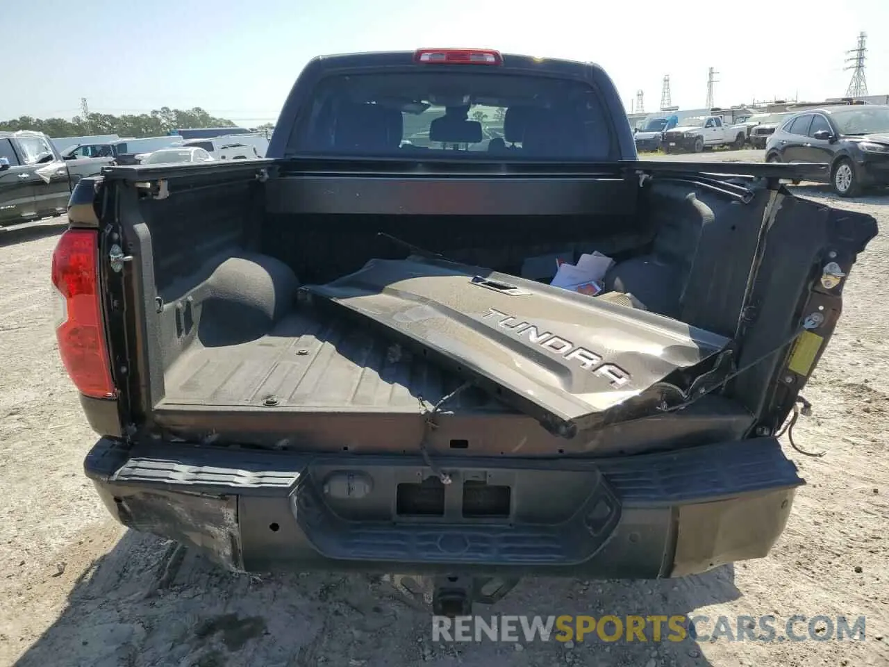 6 fotografías del automóvil dañado 5TFGY5F16KX248932 TOYOTA TUNDRA 2019