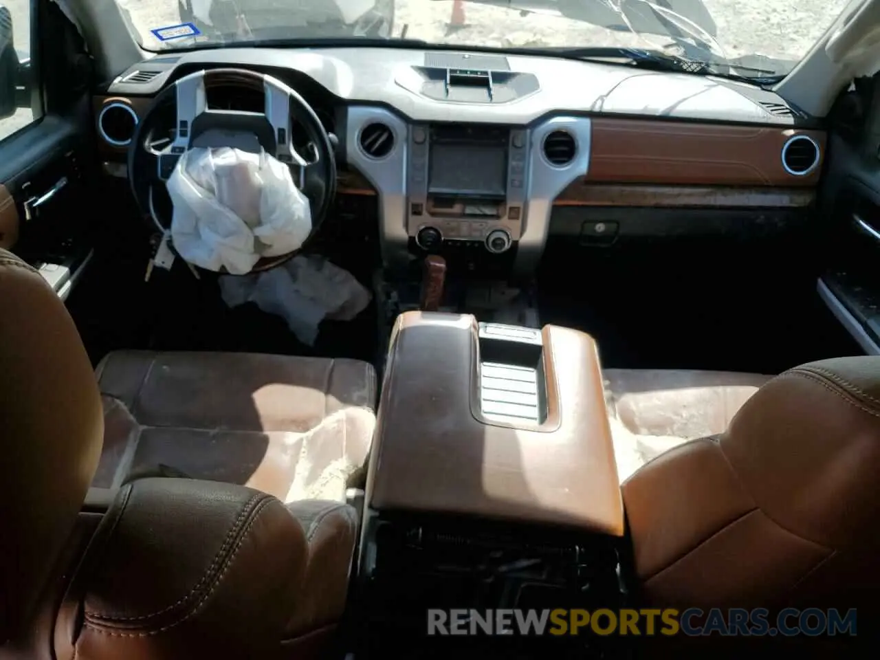 8 fotografías del automóvil dañado 5TFGY5F16KX248932 TOYOTA TUNDRA 2019