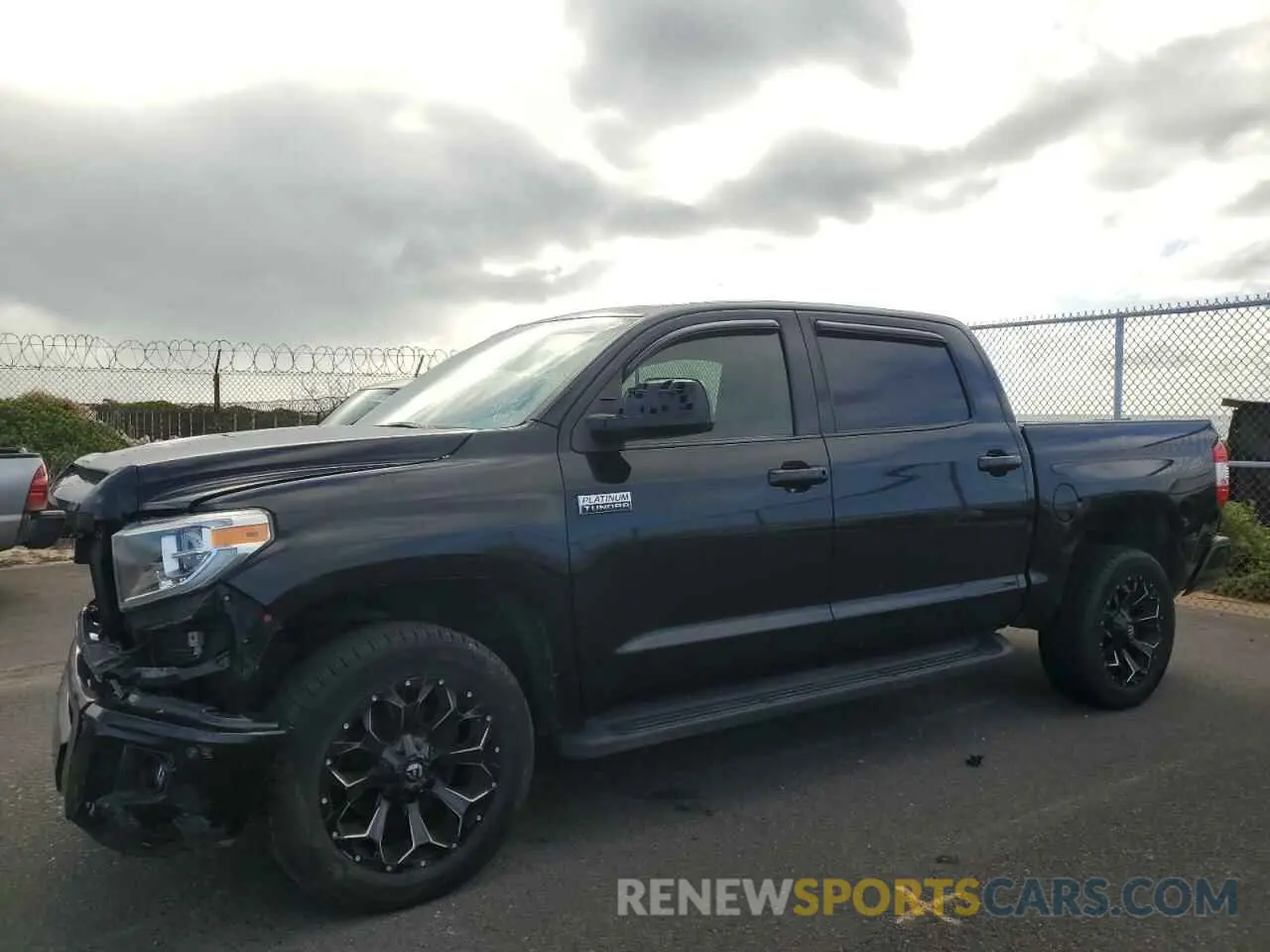 1 fotografías del automóvil dañado 5TFGY5F18KX249757 TOYOTA TUNDRA 2019