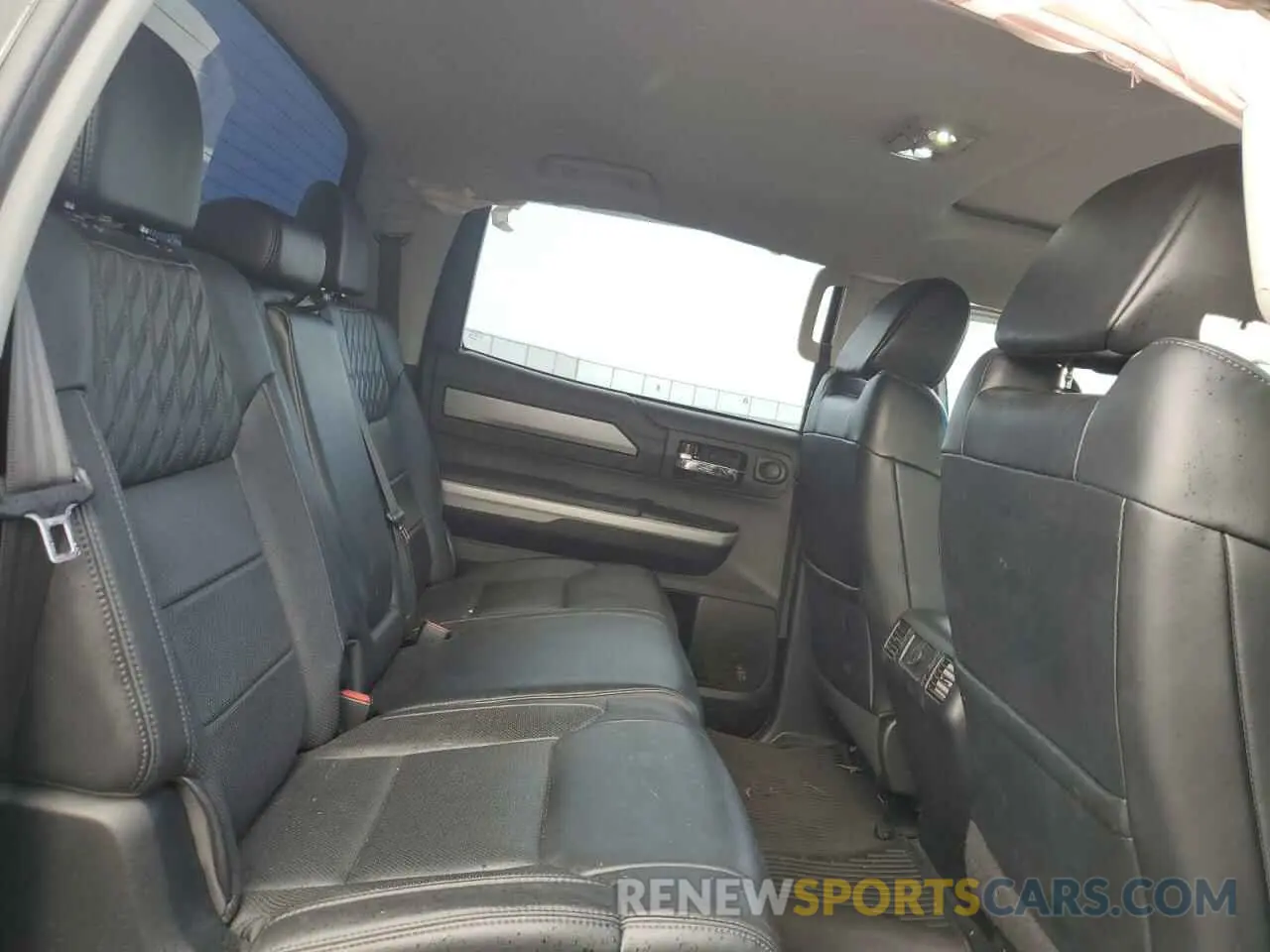 10 fotografías del automóvil dañado 5TFGY5F18KX249757 TOYOTA TUNDRA 2019