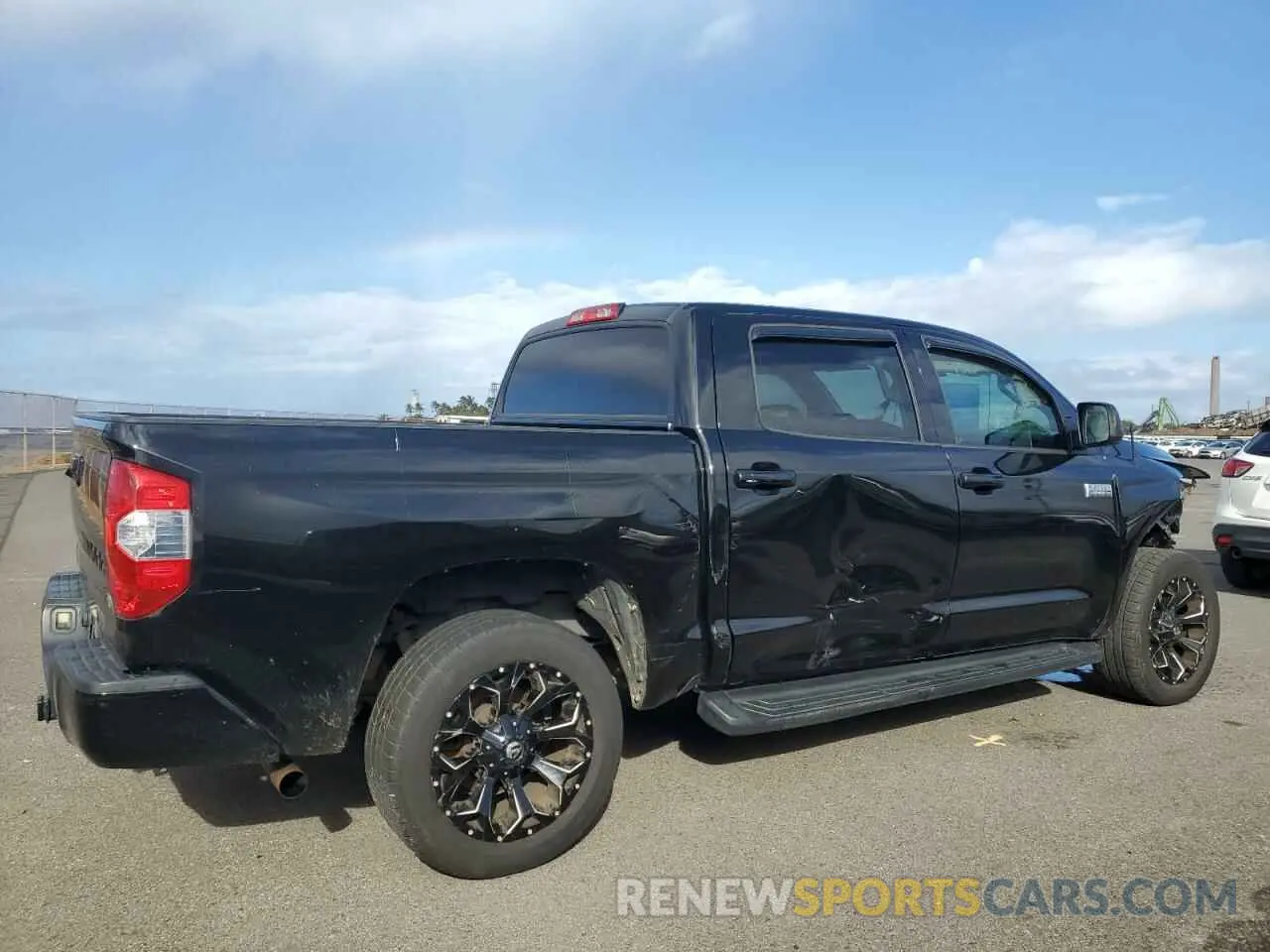 3 fotografías del automóvil dañado 5TFGY5F18KX249757 TOYOTA TUNDRA 2019