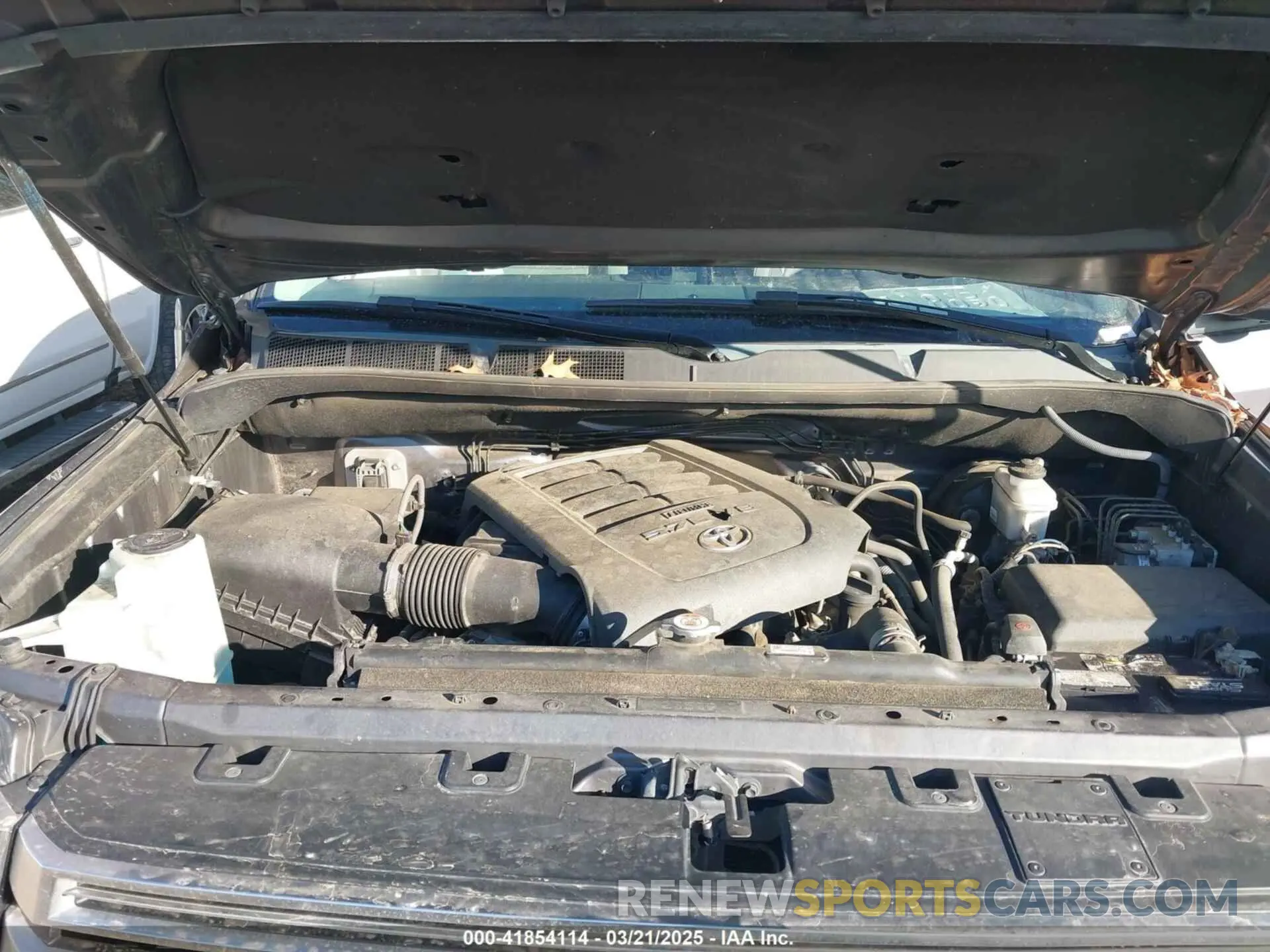 10 fotografías del automóvil dañado 5TFHY5F11KX787883 TOYOTA TUNDRA 2019