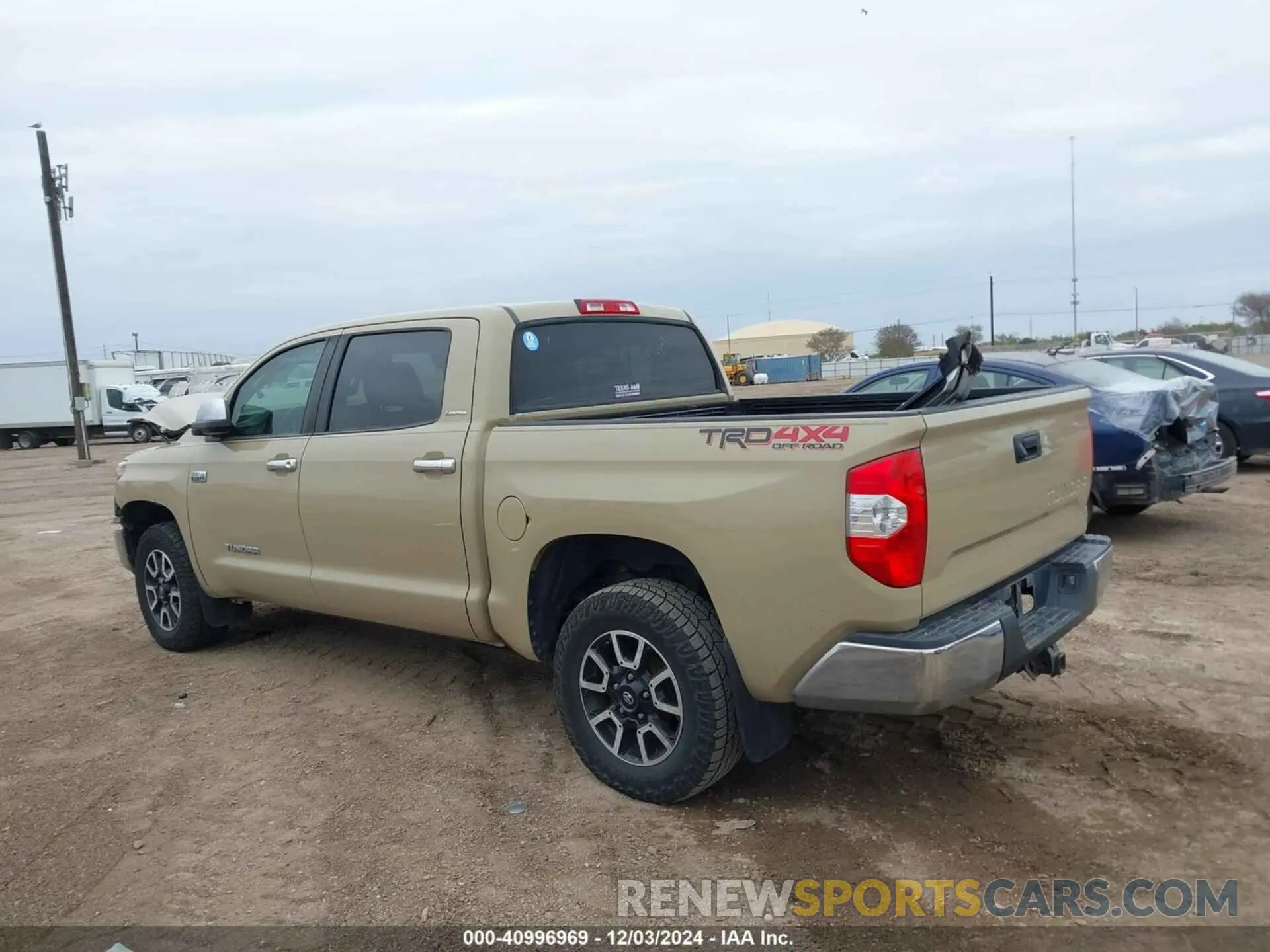 14 fotografías del automóvil dañado 5TFHY5F12KX837514 TOYOTA TUNDRA 2019