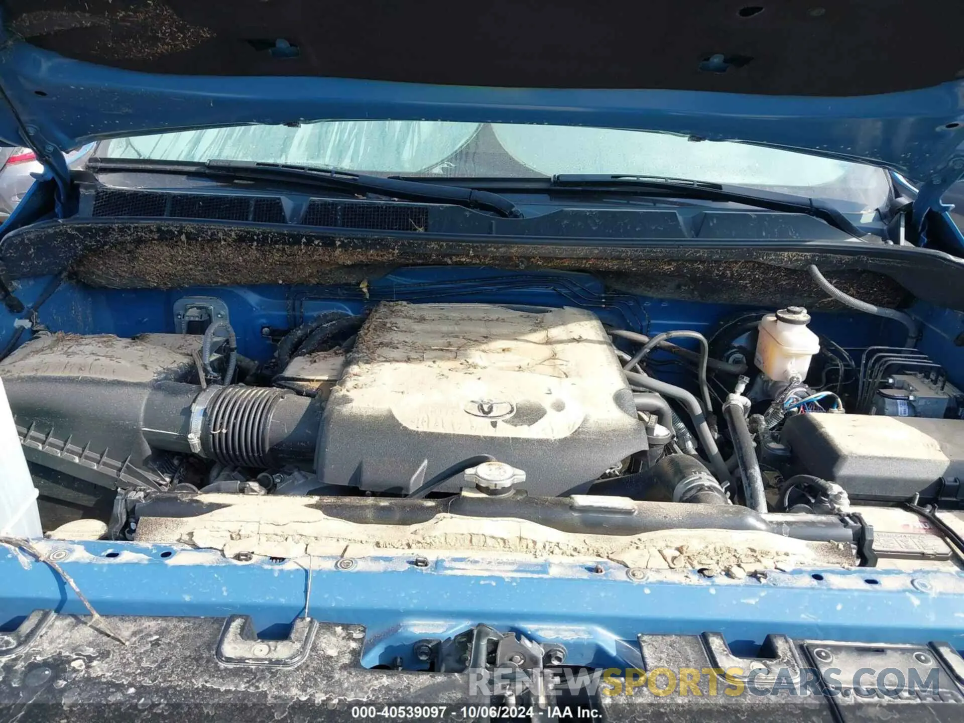 10 fotografías del automóvil dañado 5TFHY5F17KX794210 TOYOTA TUNDRA 2019