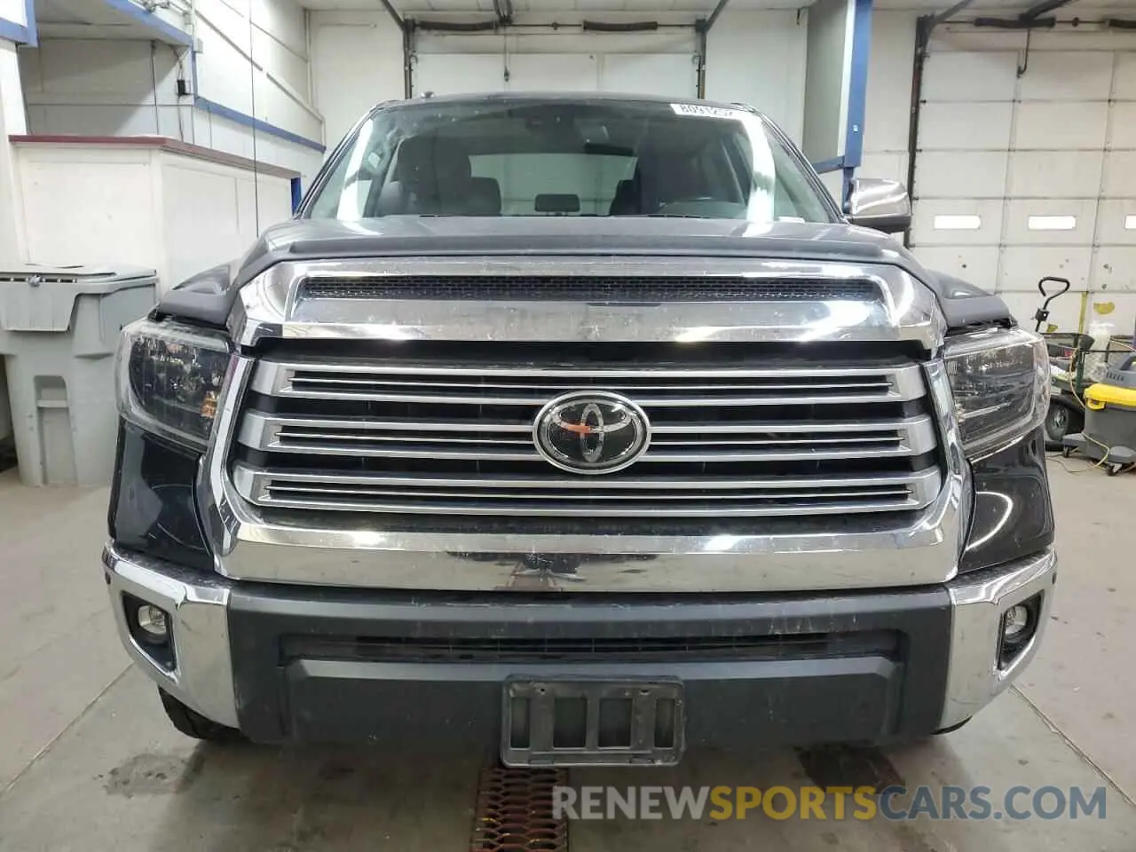 5 fotografías del automóvil dañado 5TFHY5F19KX800847 TOYOTA TUNDRA 2019
