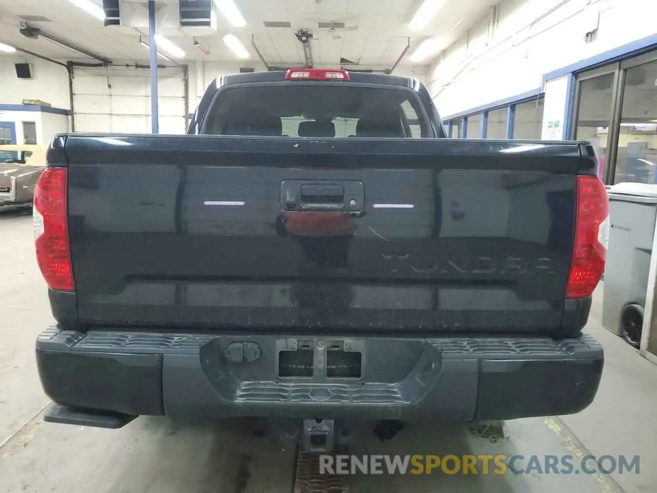 6 fotografías del automóvil dañado 5TFHY5F19KX800847 TOYOTA TUNDRA 2019