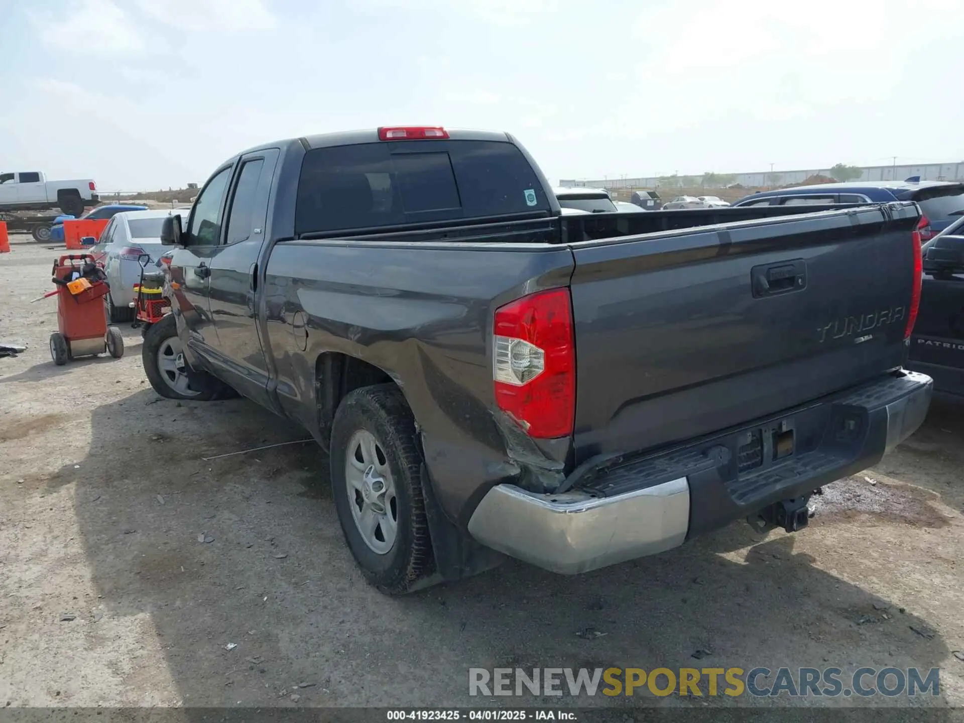 3 fotografías del automóvil dañado 5TFRM5F11KX135202 TOYOTA TUNDRA 2019