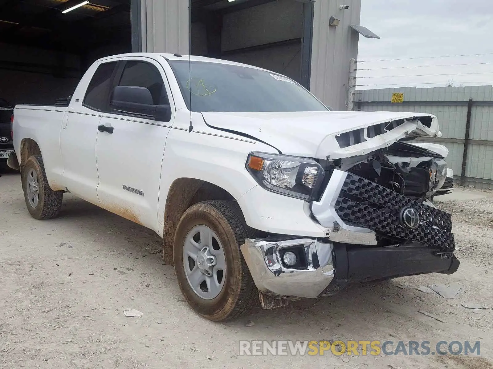 1 fotografías del automóvil dañado 5TFRM5F12KX138352 TOYOTA TUNDRA 2019