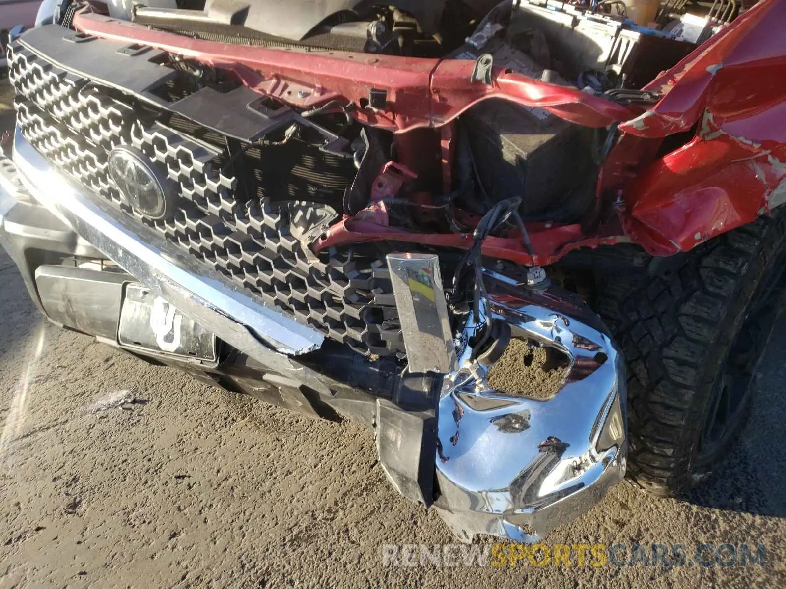 9 fotografías del automóvil dañado 5TFRM5F12KX138741 TOYOTA TUNDRA 2019