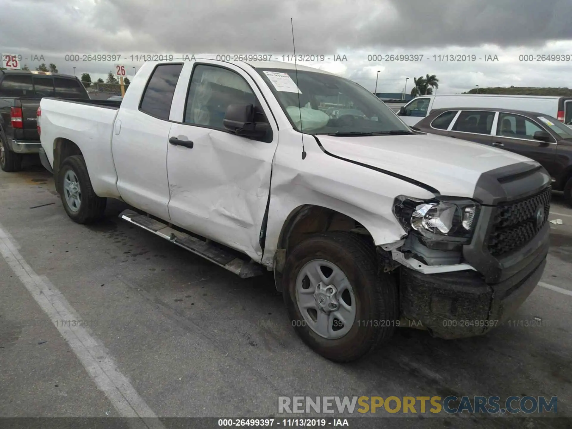 6 fotografías del automóvil dañado 5TFRM5F12KX140845 TOYOTA TUNDRA 2019
