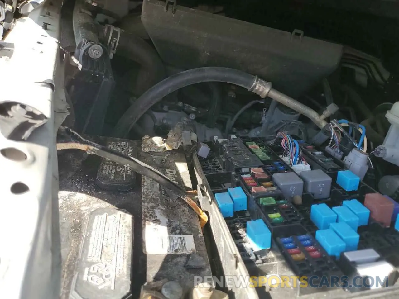 12 fotografías del automóvil dañado 5TFRM5F16KX144493 TOYOTA TUNDRA 2019