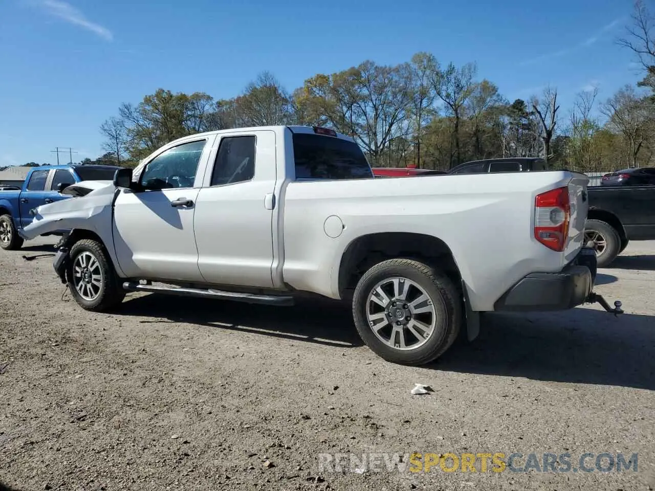2 fotografías del automóvil dañado 5TFRM5F16KX144493 TOYOTA TUNDRA 2019