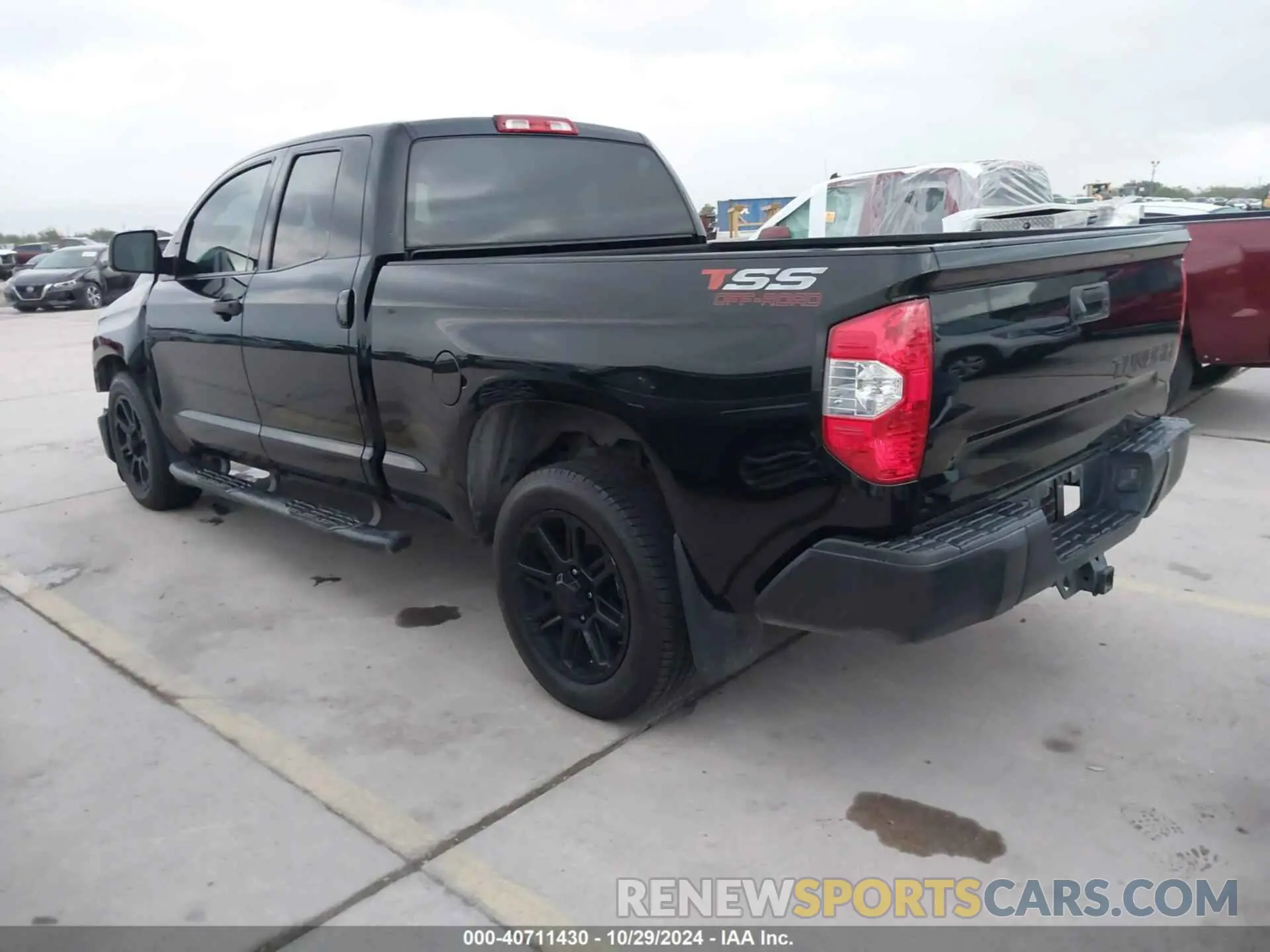 3 fotografías del automóvil dañado 5TFRM5F17KX139805 TOYOTA TUNDRA 2019
