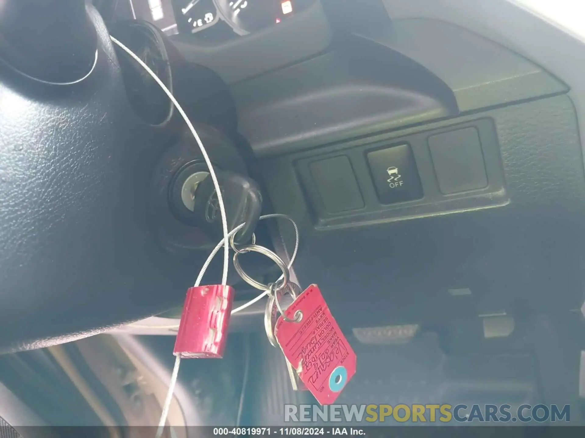 11 fotografías del automóvil dañado 5TFRM5F17KX142350 TOYOTA TUNDRA 2019
