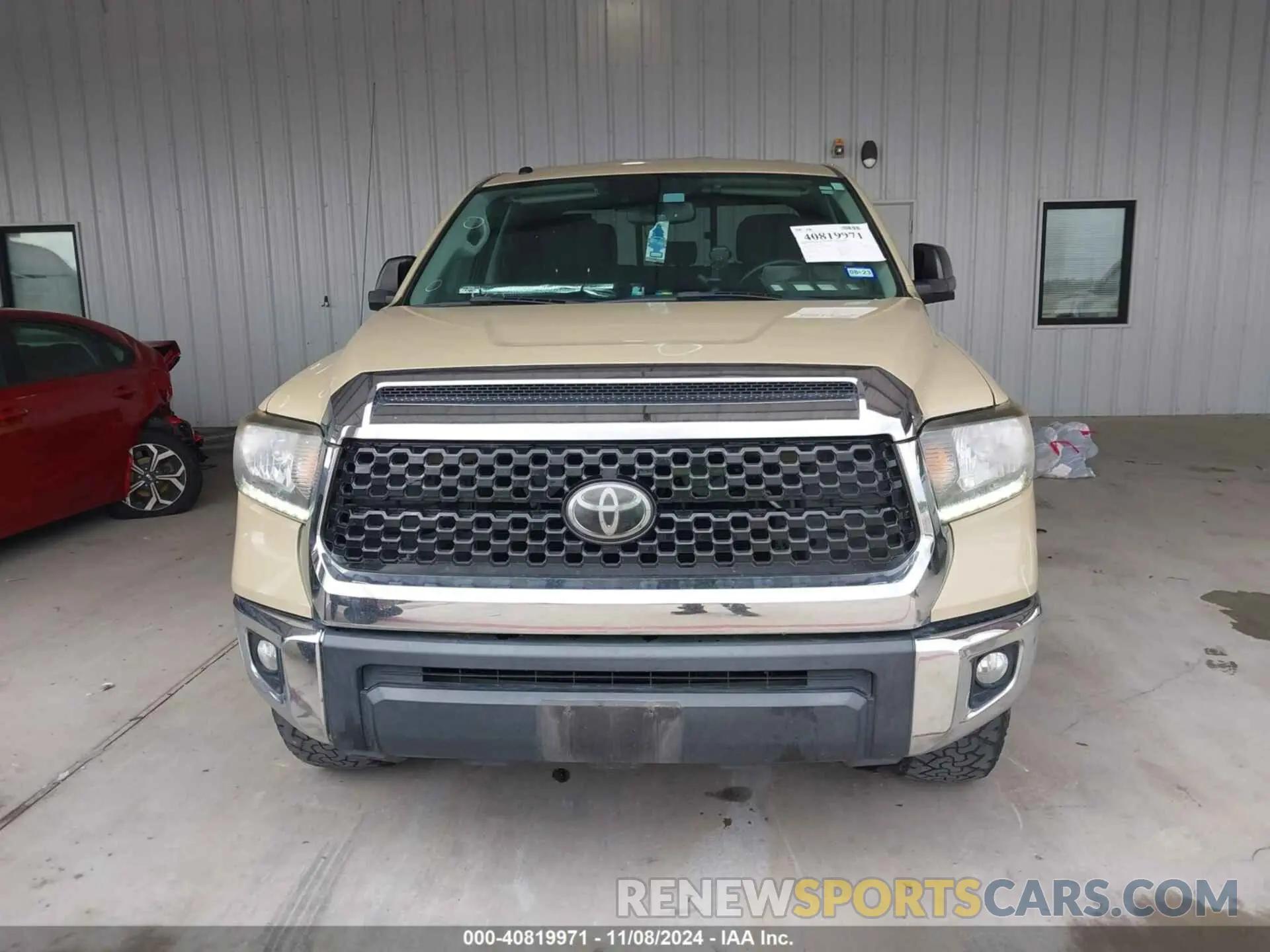 12 fotografías del automóvil dañado 5TFRM5F17KX142350 TOYOTA TUNDRA 2019